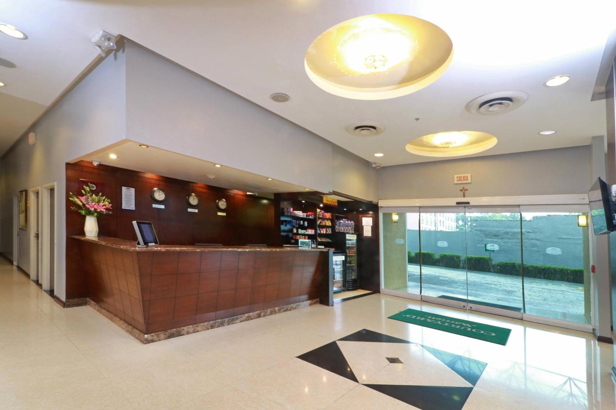 Готель Courtyard Monterrey San Jeronimo Екстер'єр фото